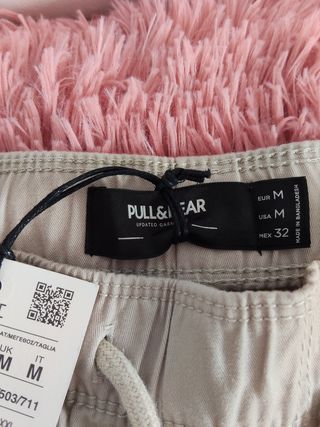 Pantalón cargo beige hombre