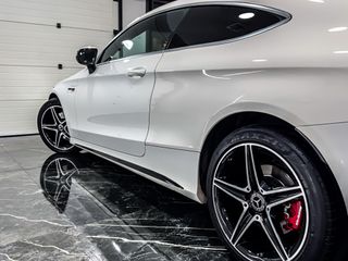 Mercedes-Benz Clase C COUPE 220D AMG 