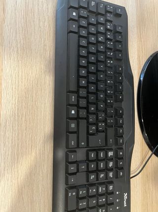 Ordenador de sobremesa HP Negro