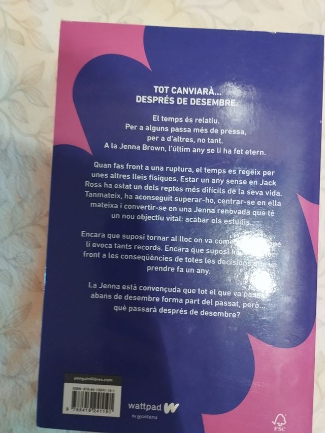 Dos llibres en català de la saga "Mesos amb tu"