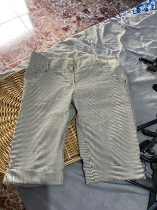 Pantalones cortos a rayas mujer y camiseta a juego