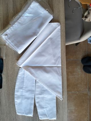 Ropa de cocinero blanca