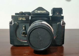 Canon F-1 Reflex + obiettivo 50mm f/1.8 FL