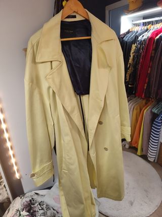 Gabardina Zara Hombre Amarilla