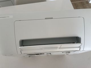 Impresora HP Verde y Blanca (1 solo uso)