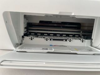 Impresora HP Verde y Blanca (1 solo uso)