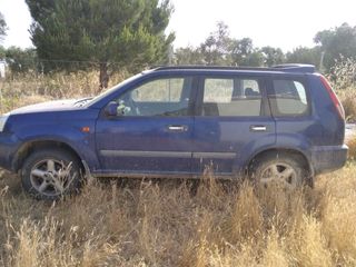Nissan Terrano II 2003 - parcialmente funcional