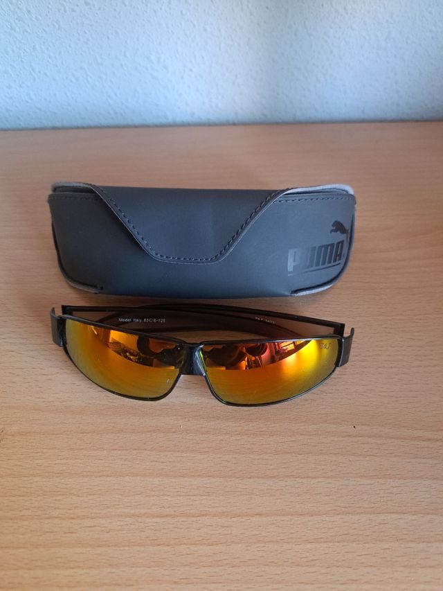 Gafas de sol T&J negras y naranjas