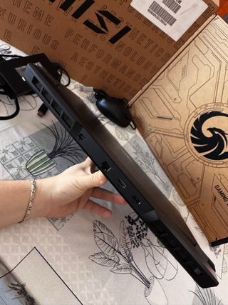 MSI Alpha 17 C7VG Portátil Gaming