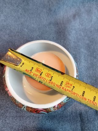 Ciotola con coperchio decorata