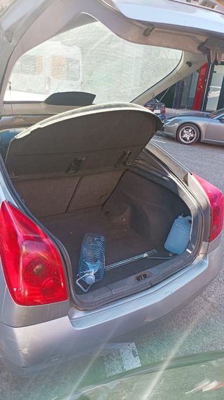 Nissan Primera 2005