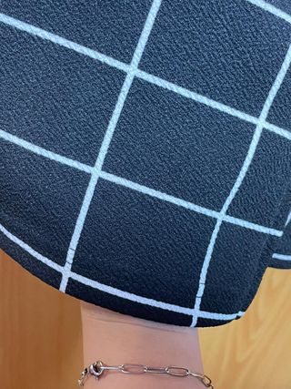 Falda de cuadros minimal chic con detalle lateral