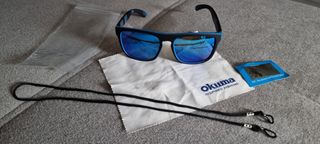 Gafas de sol Okuma polarizadas negras y azules 