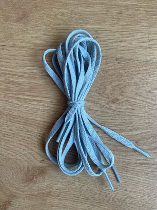 Cordones Adidas Spezial 138cm gris claro nuevos