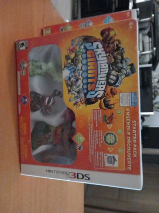 Skylanders Giants Starter Pack Nintendo 3DS...