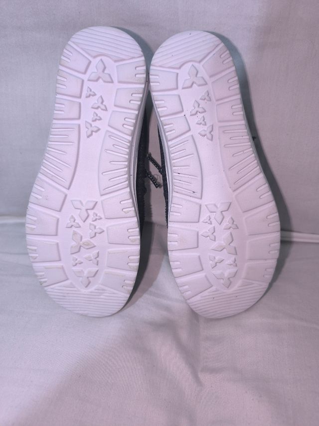 Zapatillas tela niño T.33 nuevas