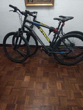 Bicicleta Rockrider L 27.5 y otra M 26
