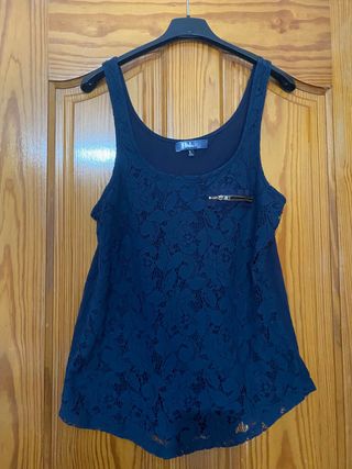 Camiseta tirantes encaje azul talla L