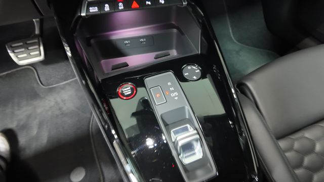 AUDI A3 RS3 Sportback TFSI quattro S tron