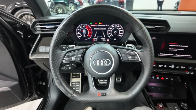 AUDI A3 RS3 Sportback TFSI quattro S tron