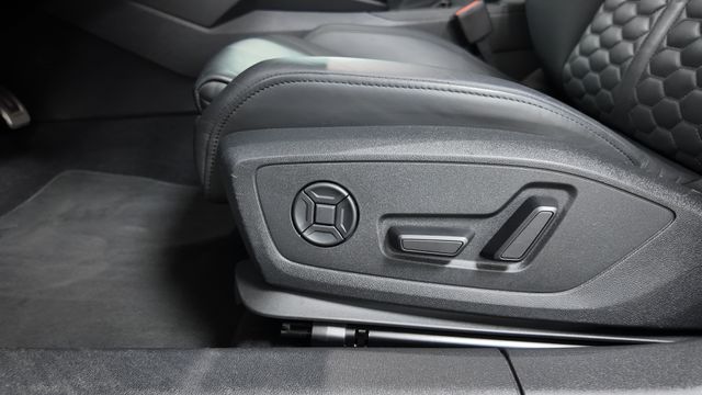 AUDI A3 RS3 Sportback TFSI quattro S tron