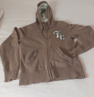 Sudadera Pull&Bear caqui con capucha