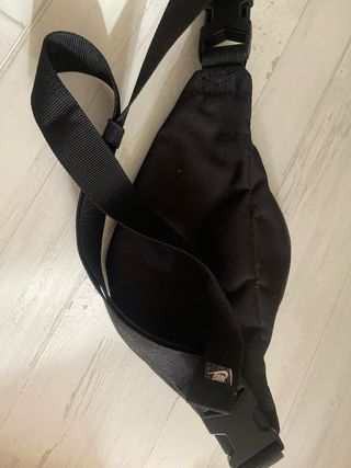 Riñonera Nike Negra