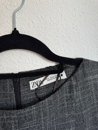 Vestido corto vuelo M Zara