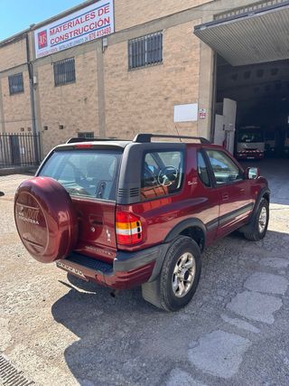 Opel Frontera 2000