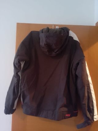 Chaqueta de nieve Quechua marrón y blanca