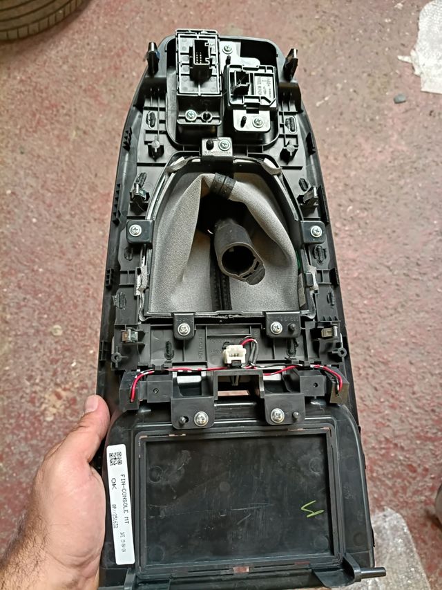 Botonera P y Auto Hold Nissan Qashqai J12