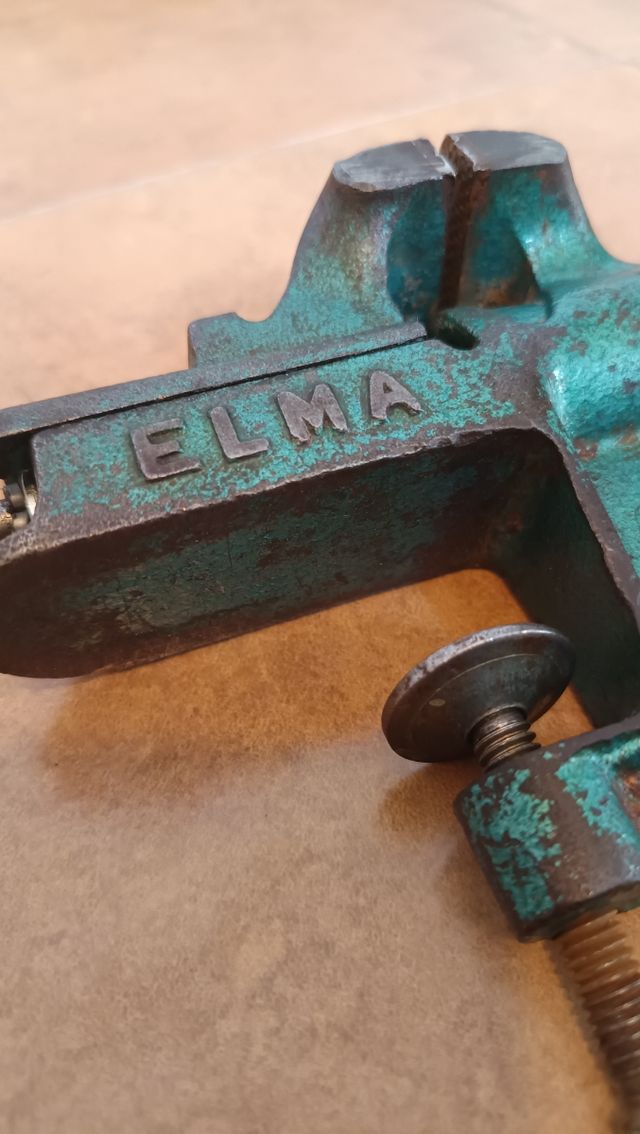 TORNILLO PEQUEÑO DE BANCO ELMA N. 2