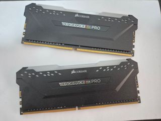 Corsair Vengeance RGB Pro 16GB (2x8GB) DDR4 RAM