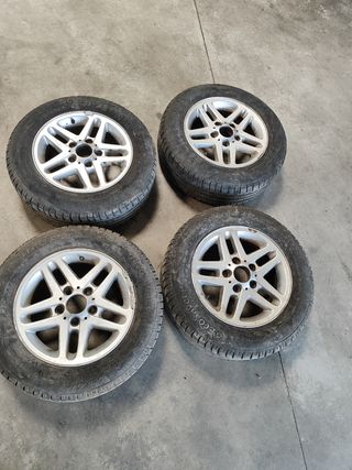 Llantas R15 BMW 195/65 R15, de 5 tornillos.