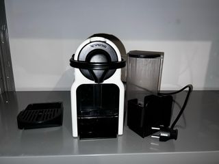 Cafetera Nespresso Krups Blanca