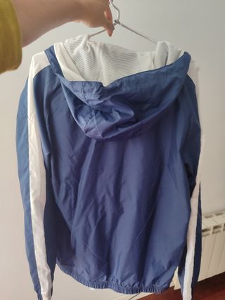 Conjunto deportivo Nike azul y blanco
