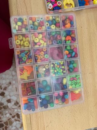 Caja de abalorios para pulseras
