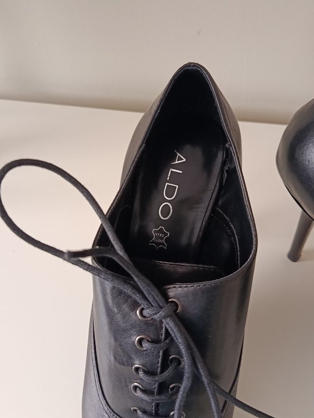 Zapatos ALDO tacón fino negros