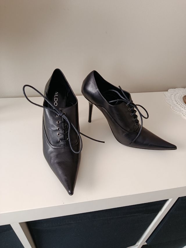 Zapatos ALDO tacón fino negros