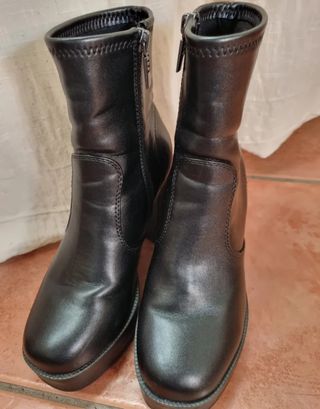 Botas Mustang Tacón Plataforma Negras