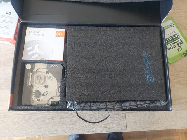 Placa Base MSI MPG X570S Carbon EK X