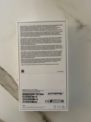 Caja iPhone 11 Negra 
