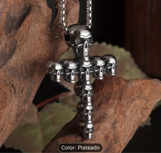Collar Cruz Calaveras Acero Inoxidable