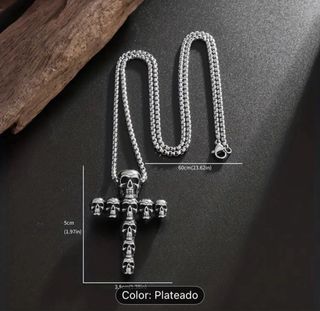 Collar Cruz Calaveras Acero Inoxidable