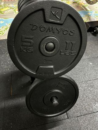 Mancuernas de gimnasio con discos