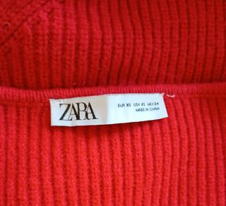 Top Zara cuello halter rojo Talla XS