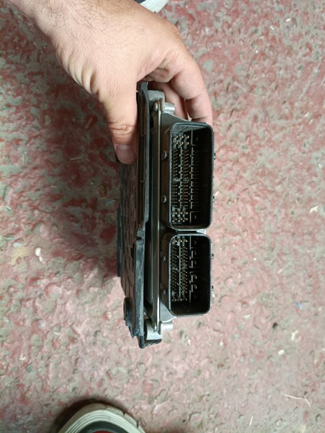 Centralita Motor PSA 9815023380