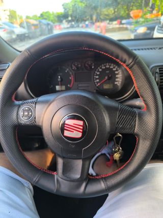 Volante deportivo coche SEAT