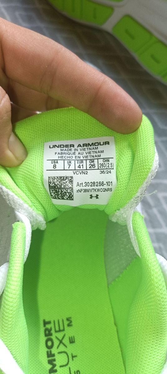 Zapatillas Under Armour Talla 41 Blancas y Verdes