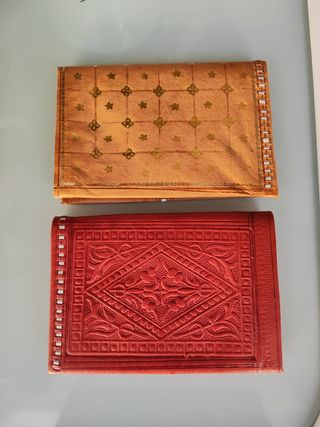 2 Monederos piel beige y rojo de Marruecos 
